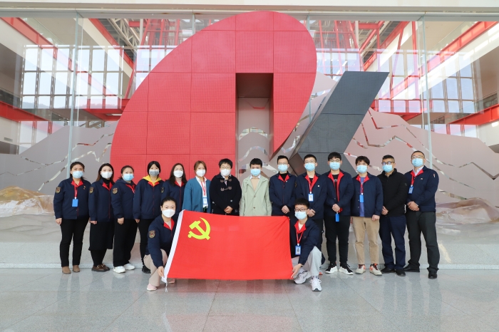 “疫”路相守 | pa视讯药业紧急生产抗疫药品