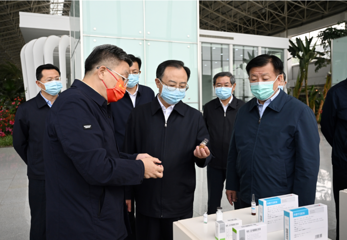 江苏省委书记吴政隆调研pa视讯药业：加快推动传统中医药和现代科学相结合，为抗击疫情提供有力武器