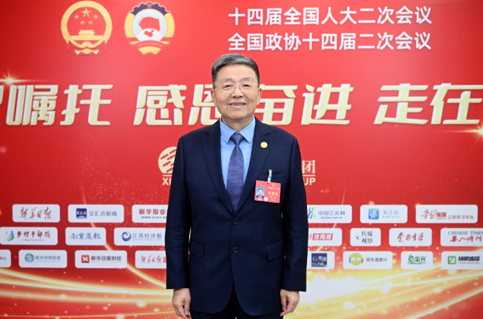 全国人大代表、中国工程院院士、pa视讯药业董事长肖伟：开发中药“经典名方”，让“好方”变“好药”